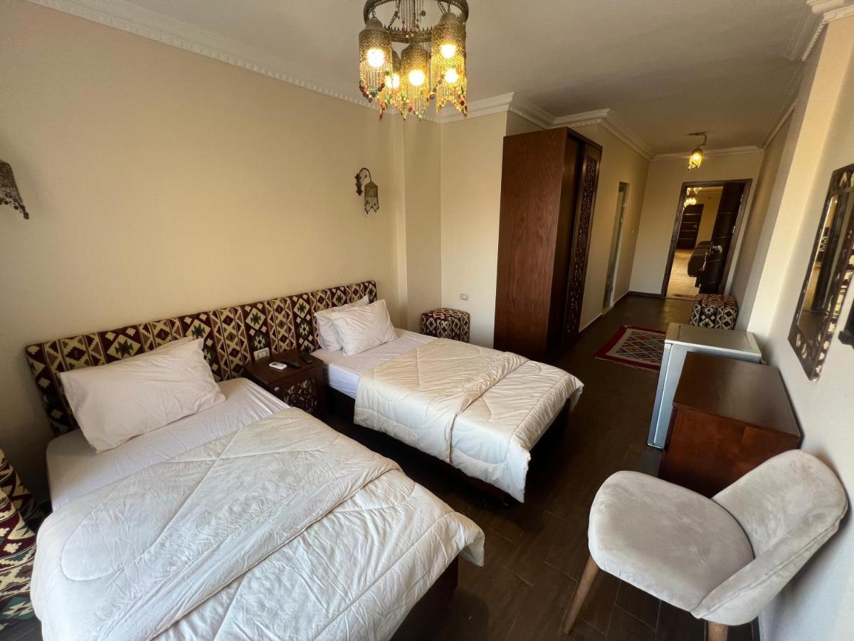 Hotel Bedouin Pyramids View Kafret el-Gabal Exterior foto